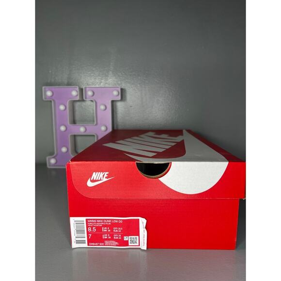Nike Dunk Low Purple Pulse sz 8.5W /7M - Picture 5 of 11